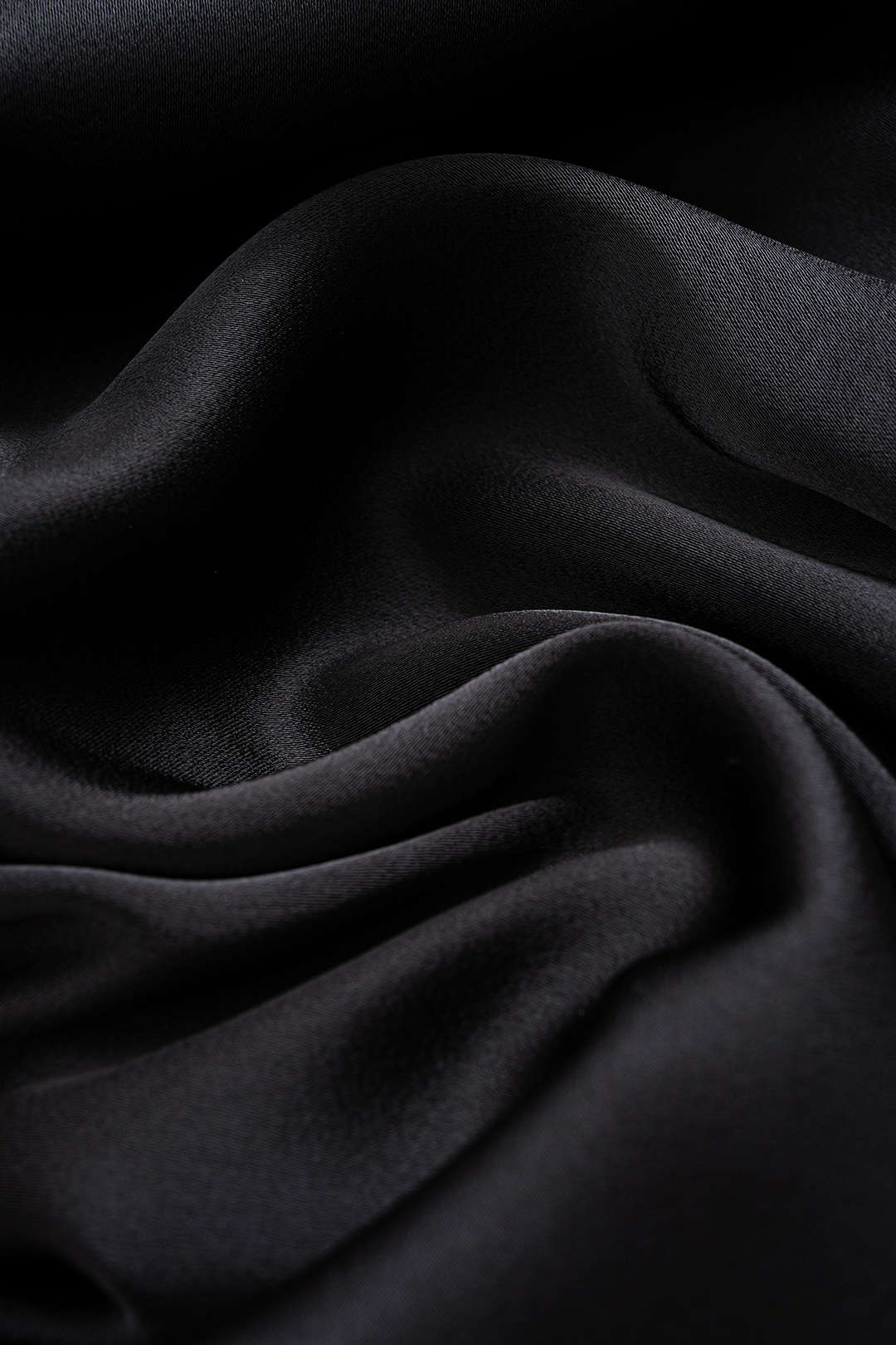 Satin Patchwork Ruched Asymmetrical Sleeveless Maxi Dress - Image 4